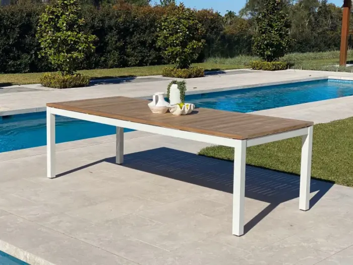 8 Seater Lagun Table