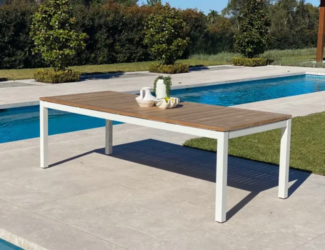 8 Seater Lagun Table